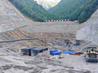 安岩物联为甘肃宕昌县城区饮用水源地水库建设项目（缸沟水库）提供大坝安全监测仪器安装和施工期观测服务